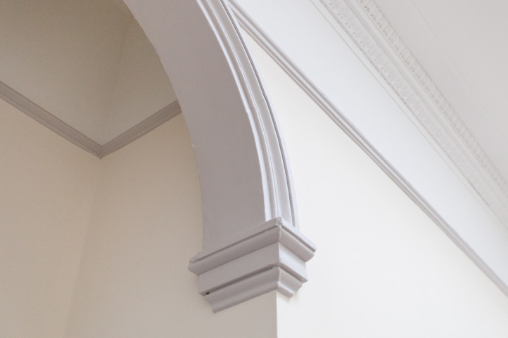 Detailed cornices
